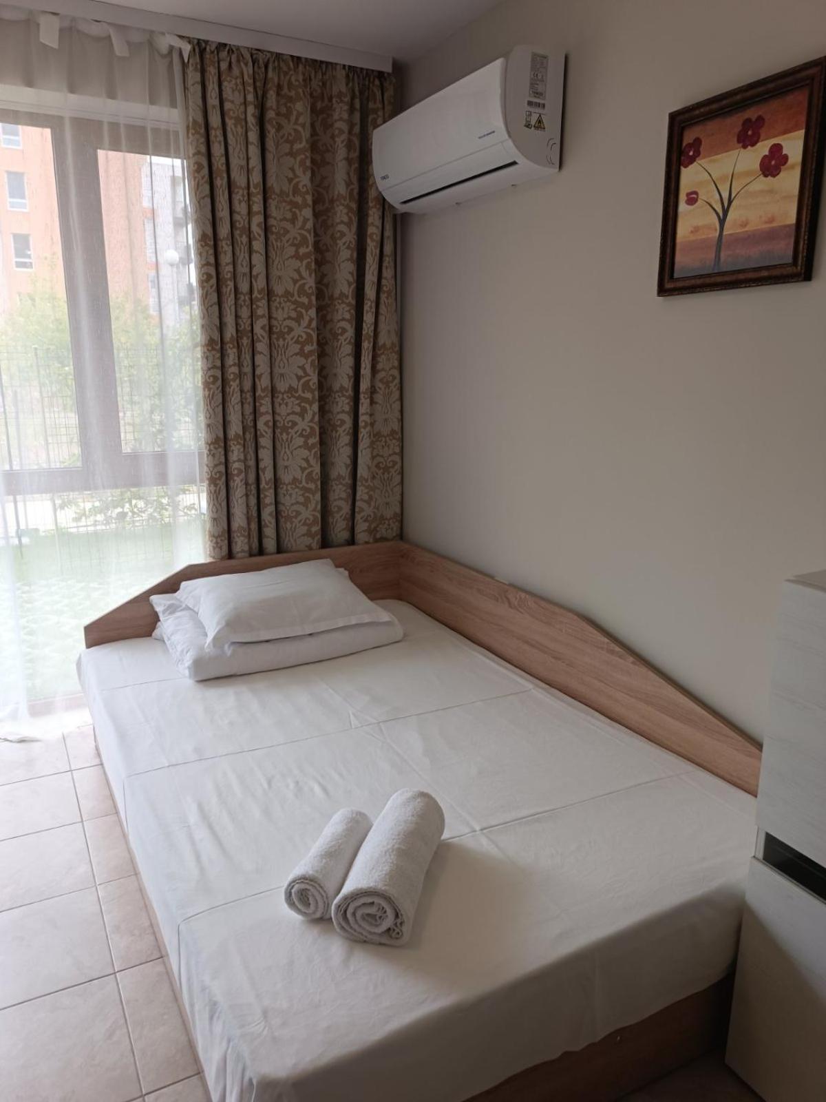 Megi Apartments, Nesebar Sity Esterno foto