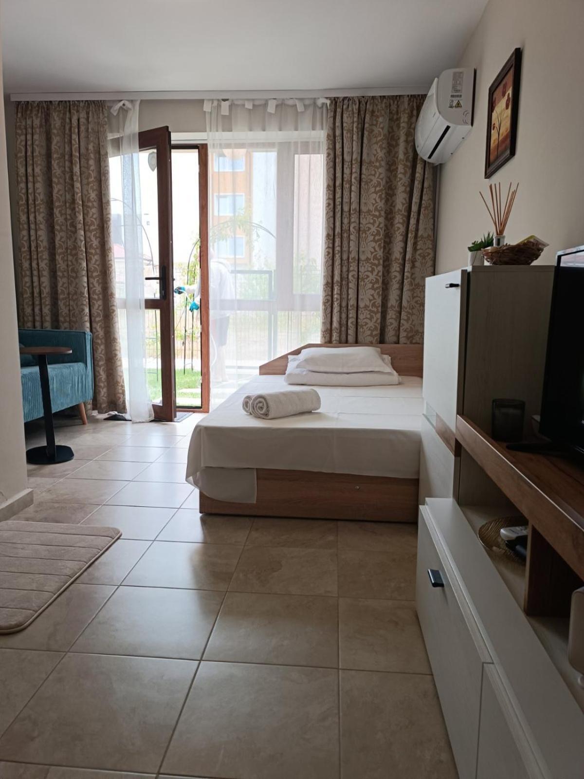 Megi Apartments, Nesebar Sity Esterno foto